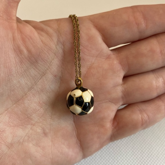 Vintage D’Orlan Enamelled Ball Pendant Gold Black White Necklace Chain Soccer - Picture 6 of 9